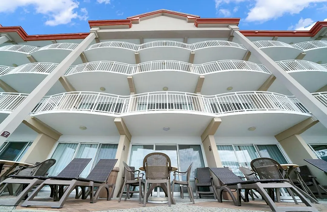 Montreal Beach Resort-1
