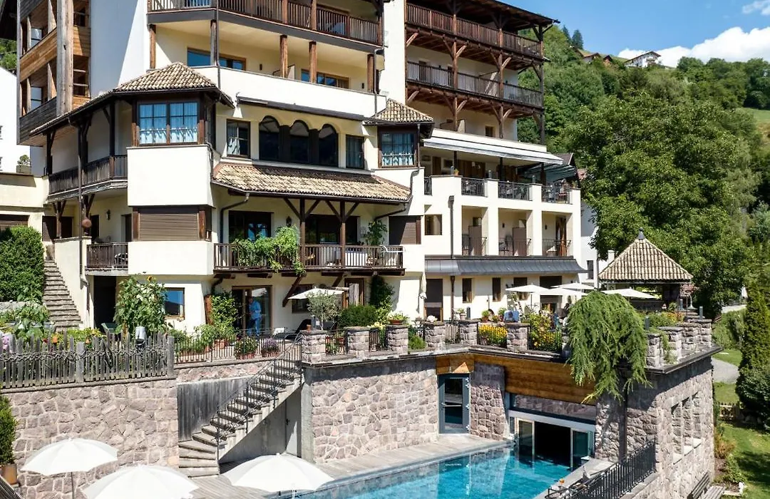 Hotel Paradies-1
