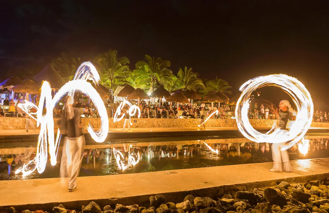 Grand Palladium Colonial Resort & Spa-1