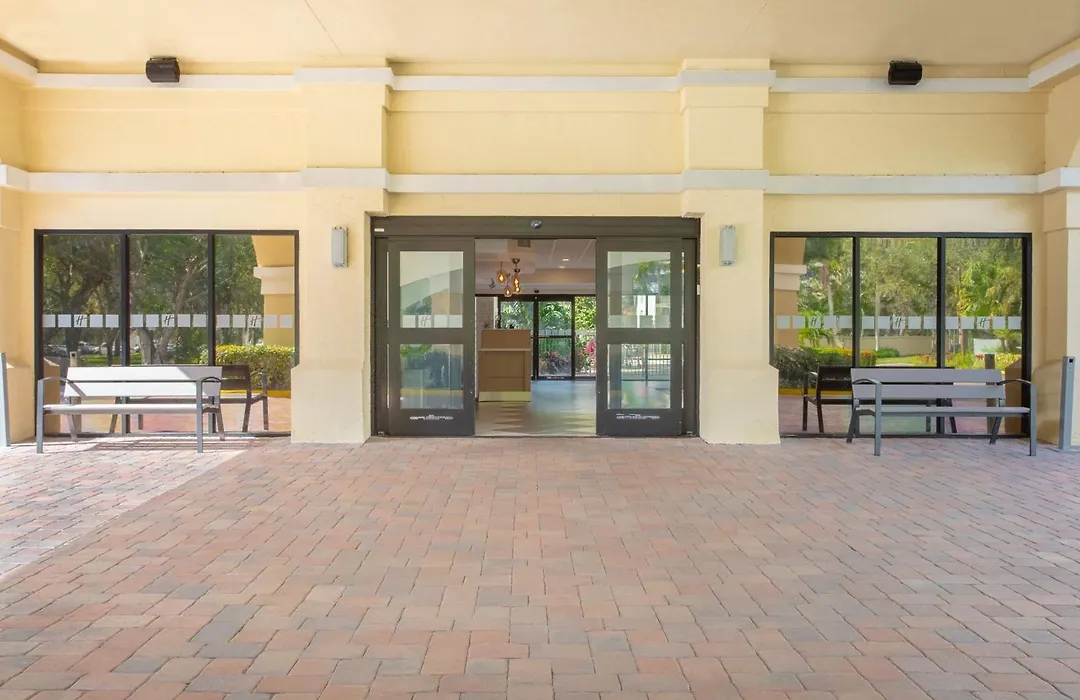 Holiday Inn & Suites Boca Raton - North-1