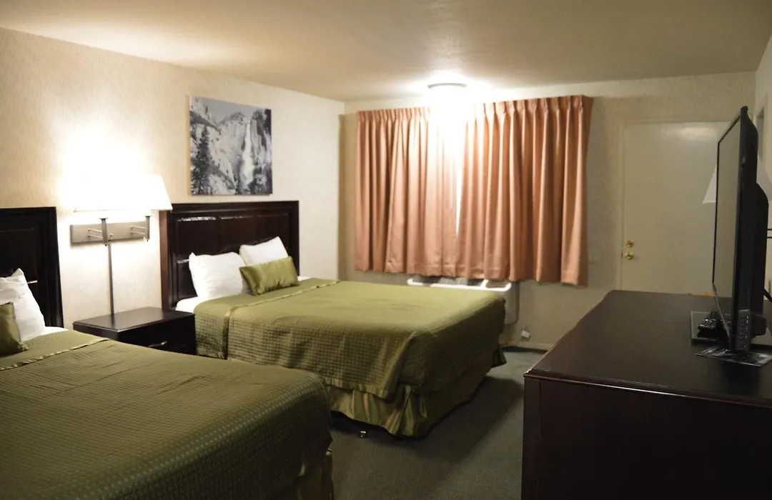 Cedar Lodge-1