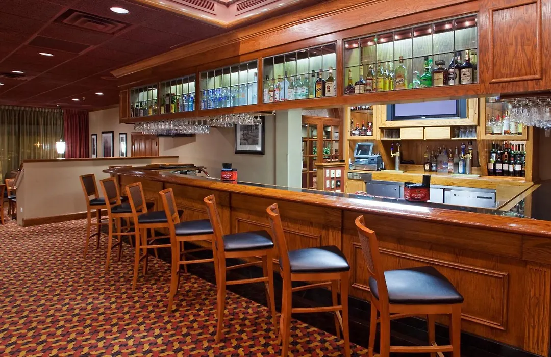Holiday Inn Youngstown-South - Boardman By Ihg-1