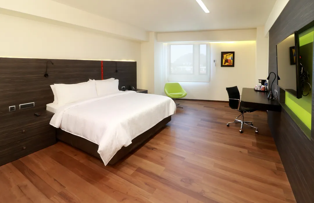 Holiday Inn Express Mexico Aeropuerto, an IHG Hotel-1