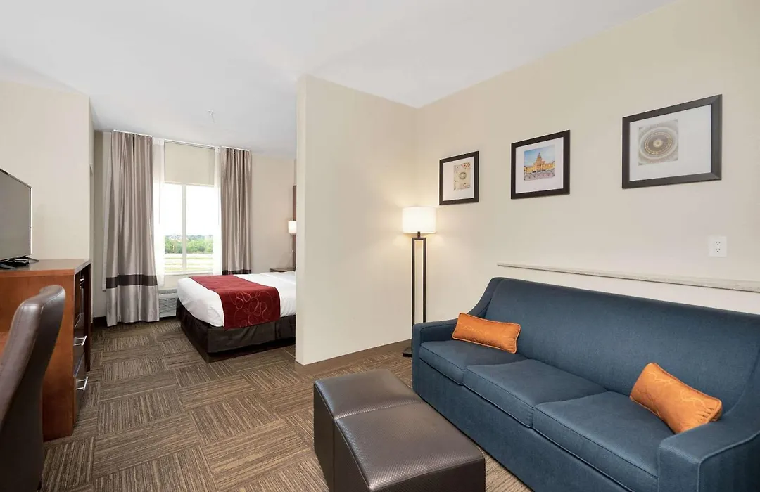 Comfort Suites University-1