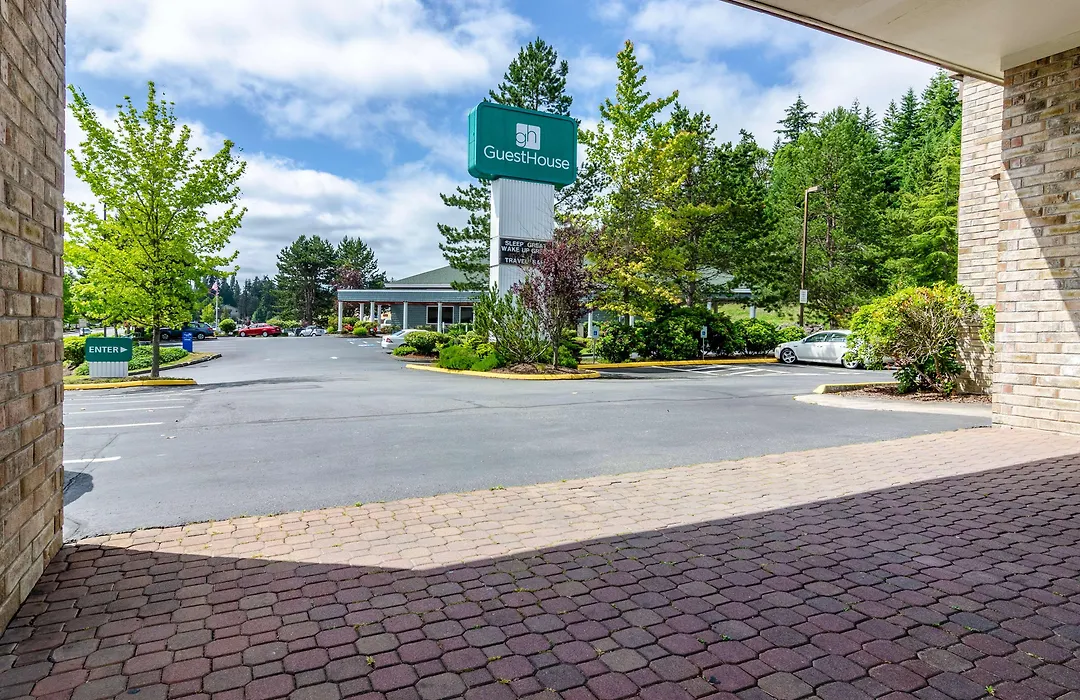 Guesthouse Inn & Suites Poulsbo-1