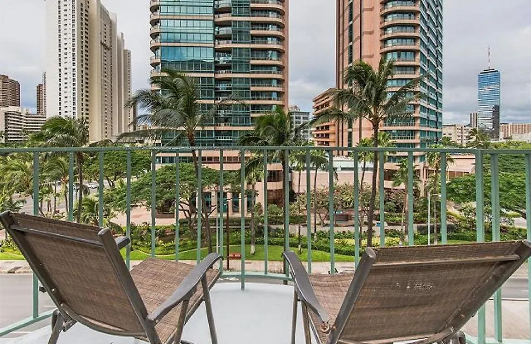 Royal Aloha Waikiki Beach-1