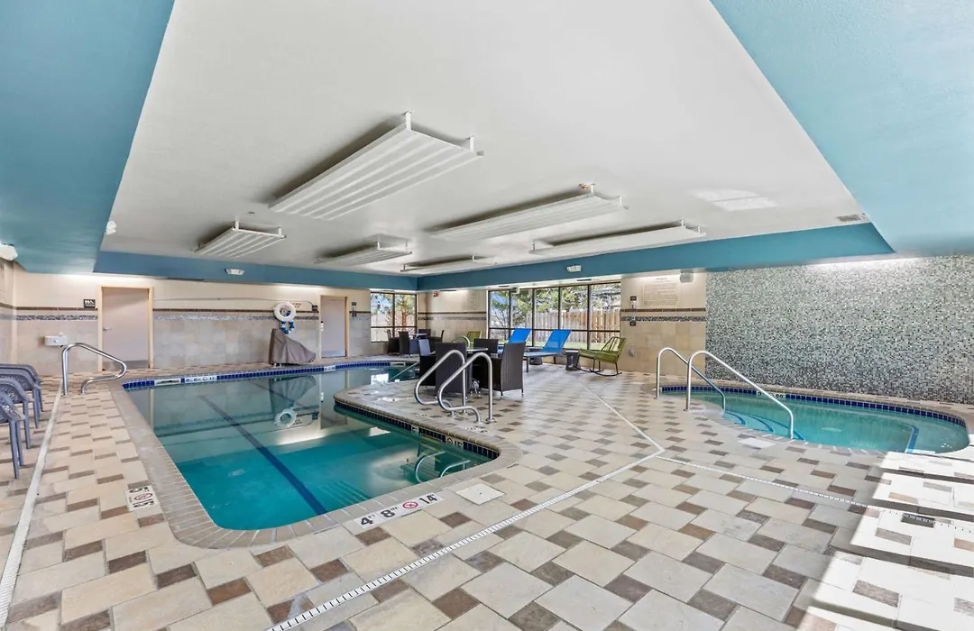 Hampton Inn & Suites Greeley-1