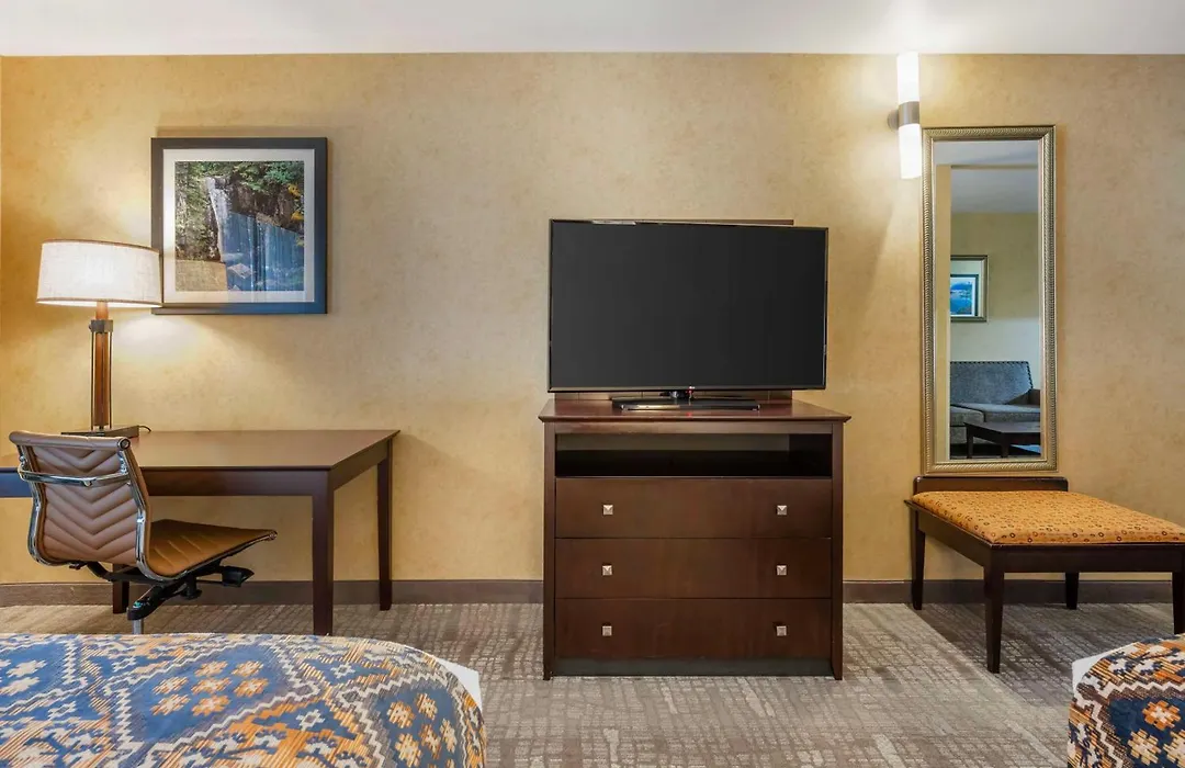 Best Western Plus Ponderay Mountain Lodge Sandpoint-1