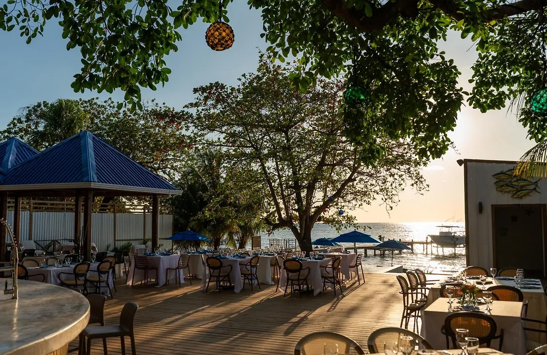 Blue Roatan Resort-1