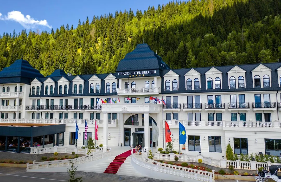 Grand Hotel Belushi-1