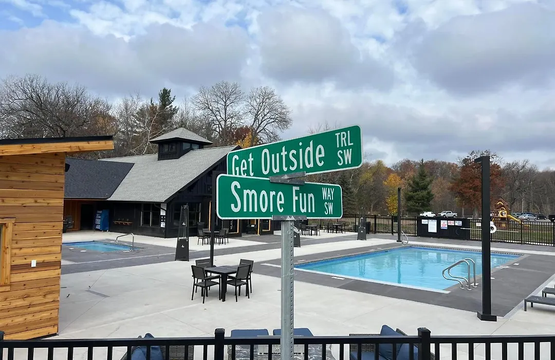 Quarterdeck Resort-1