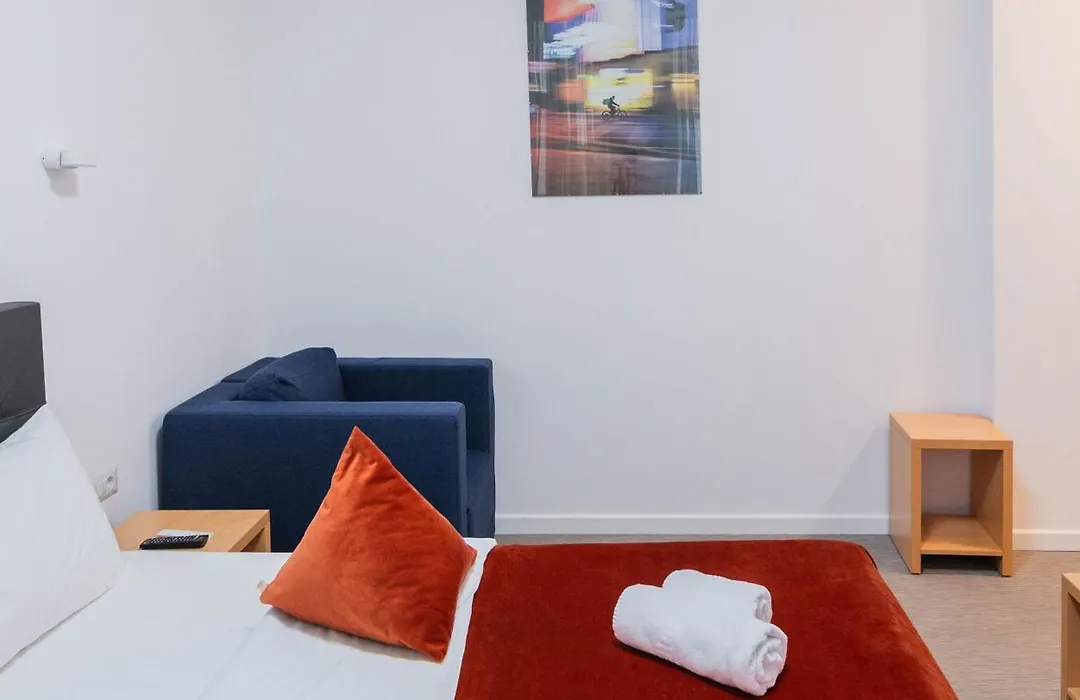 Hotel Urban-1