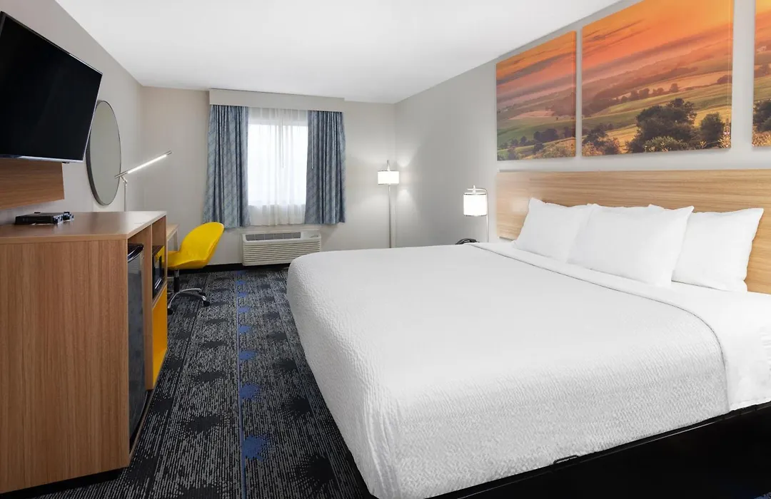 Days Inn By Wyndham Wooster-1
