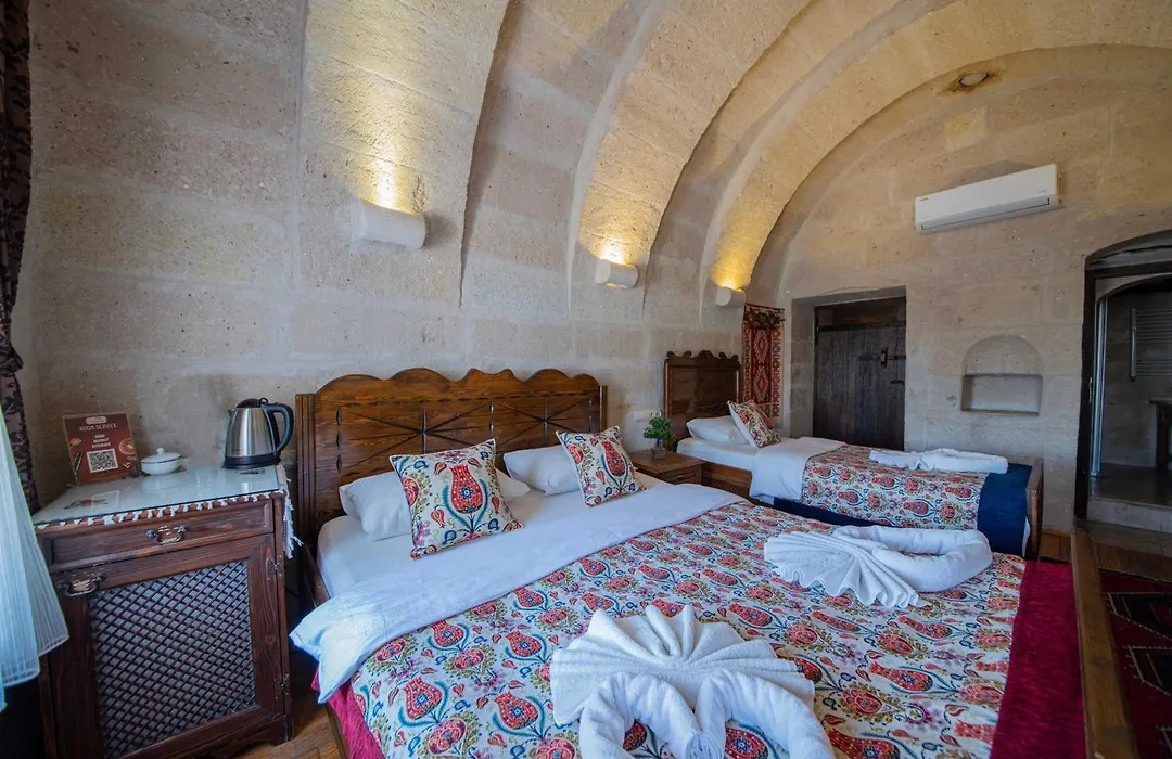 Safran Cave Hotel-1