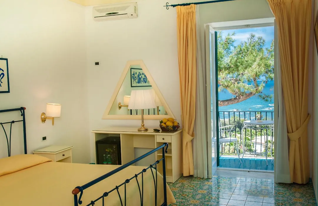 Hotel Villa Bianca-1