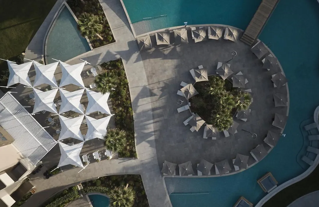Amira Luxury Resort & Spa - Adults Only-1