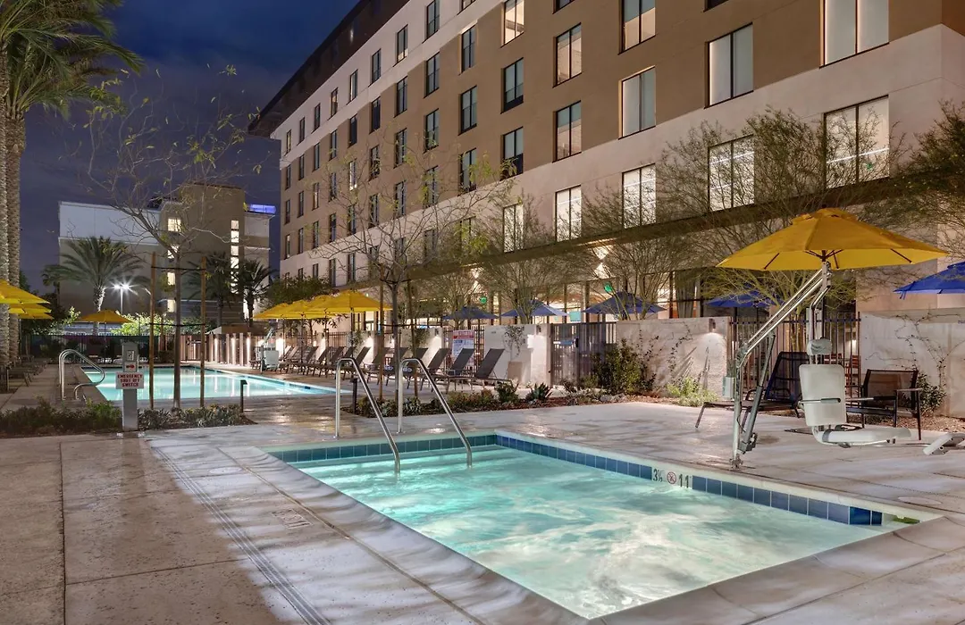 Hilton Garden Inn Anaheim Resort-1