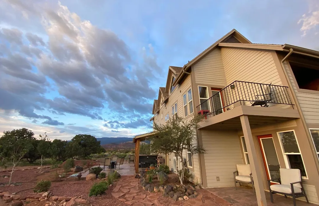 Skyridge Inn-1