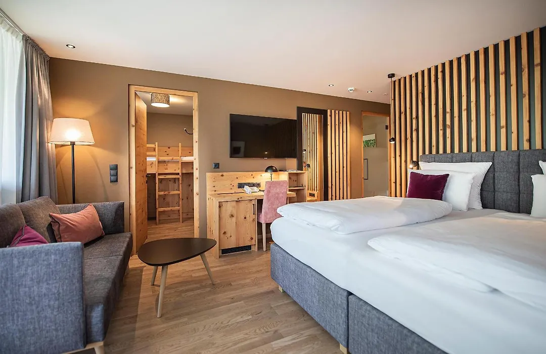 Vitalpina Hotel Waldhof-1
