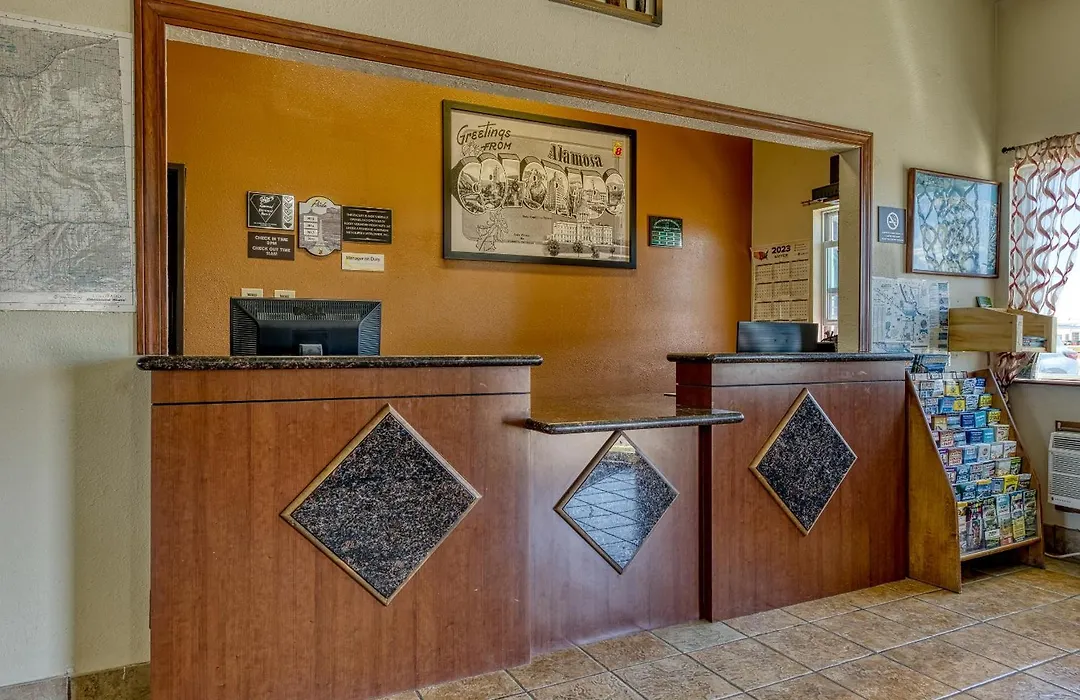 Super 8 By Wyndham Alamosa-1