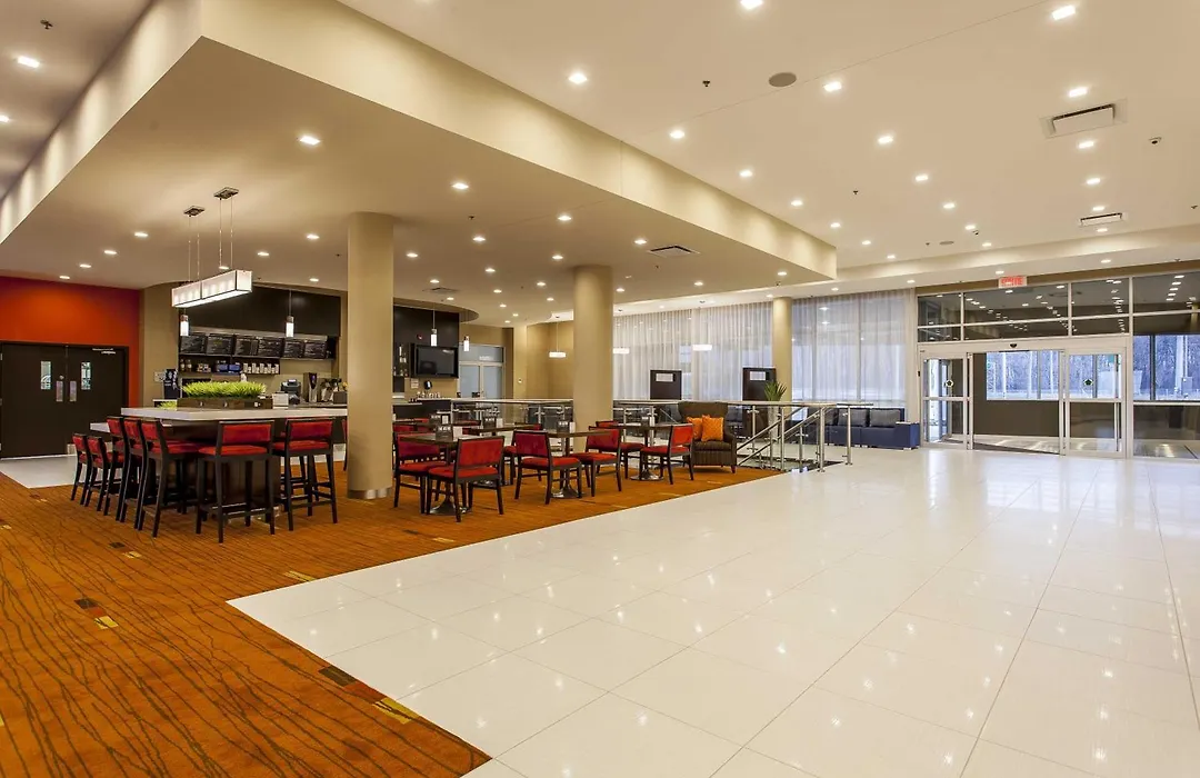 Courtyard By Marriott Montreal West Island/Baie D'Urfe-1