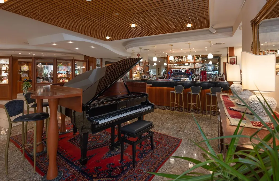 Savoy Beach Hotel & Thermal Spa-1