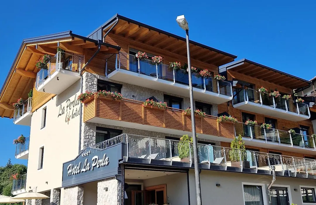 Hotel La Perla-1