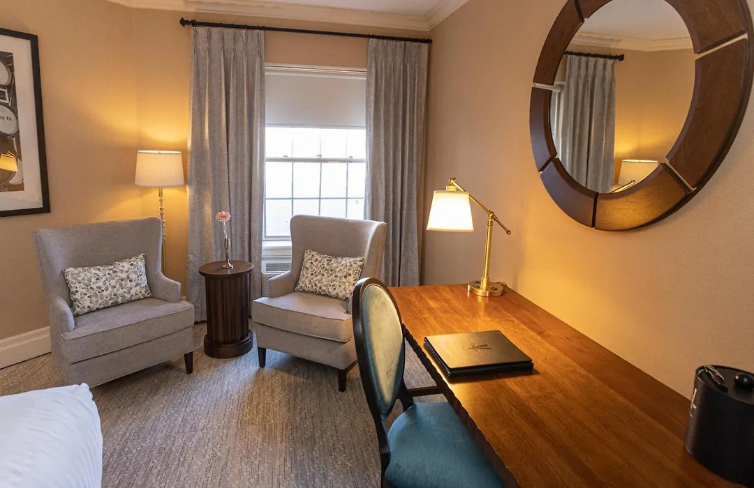 Queens Landing-1