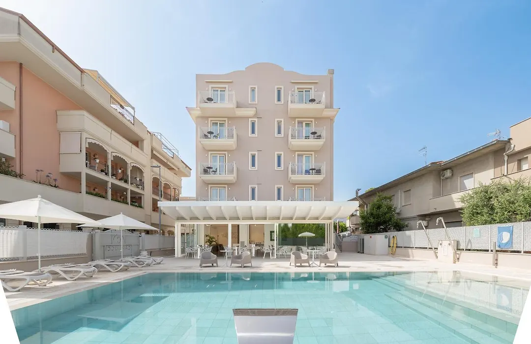 Hotel Carducci-1