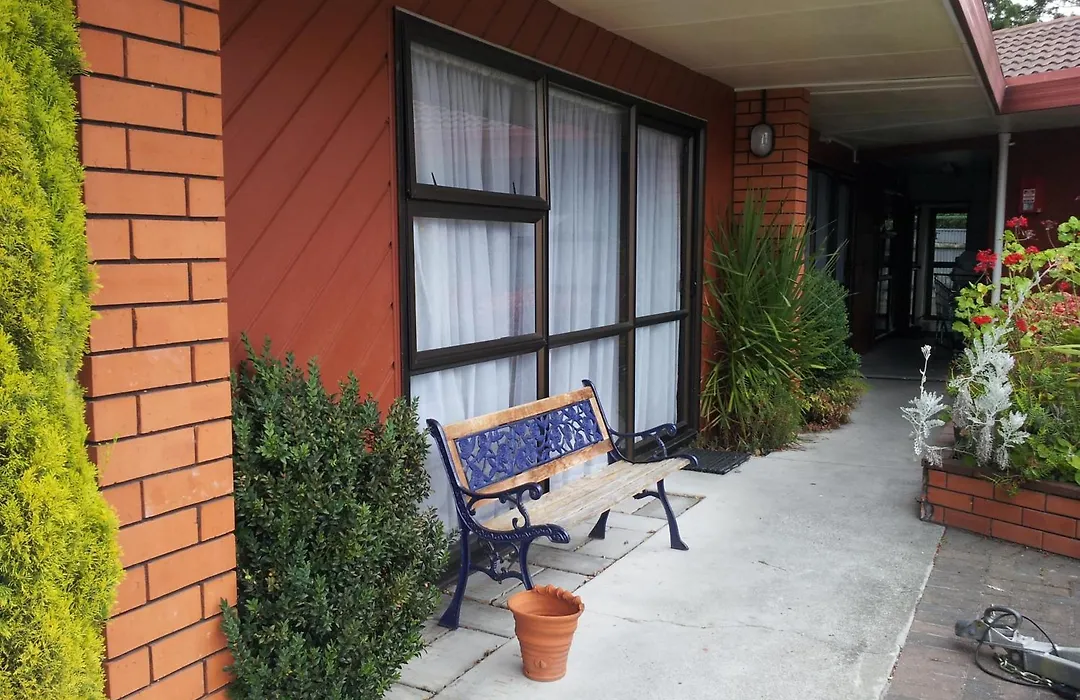 Ace High Motor Inn-1