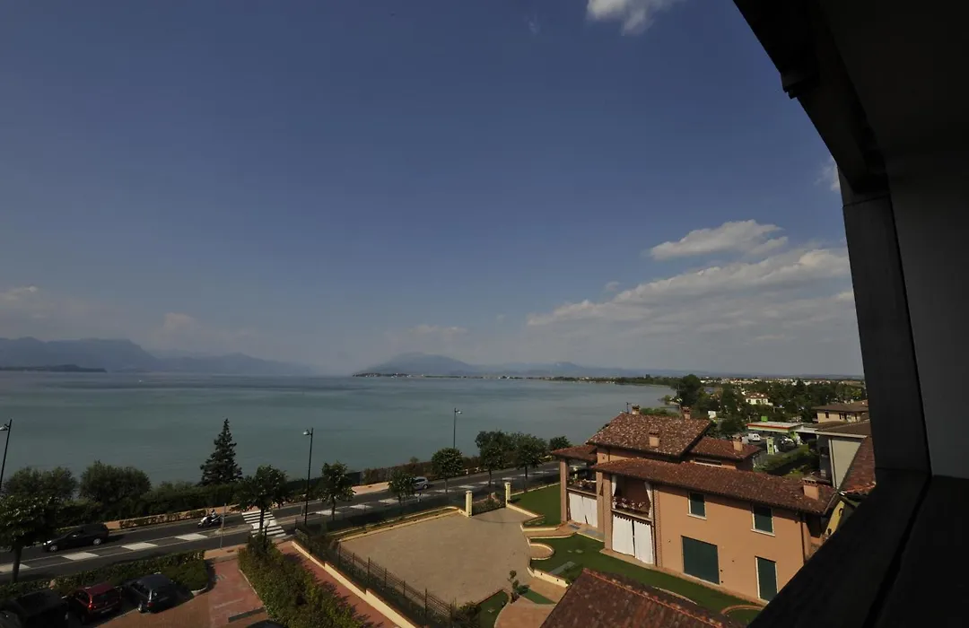 Hotel Acquaviva Del Garda-1