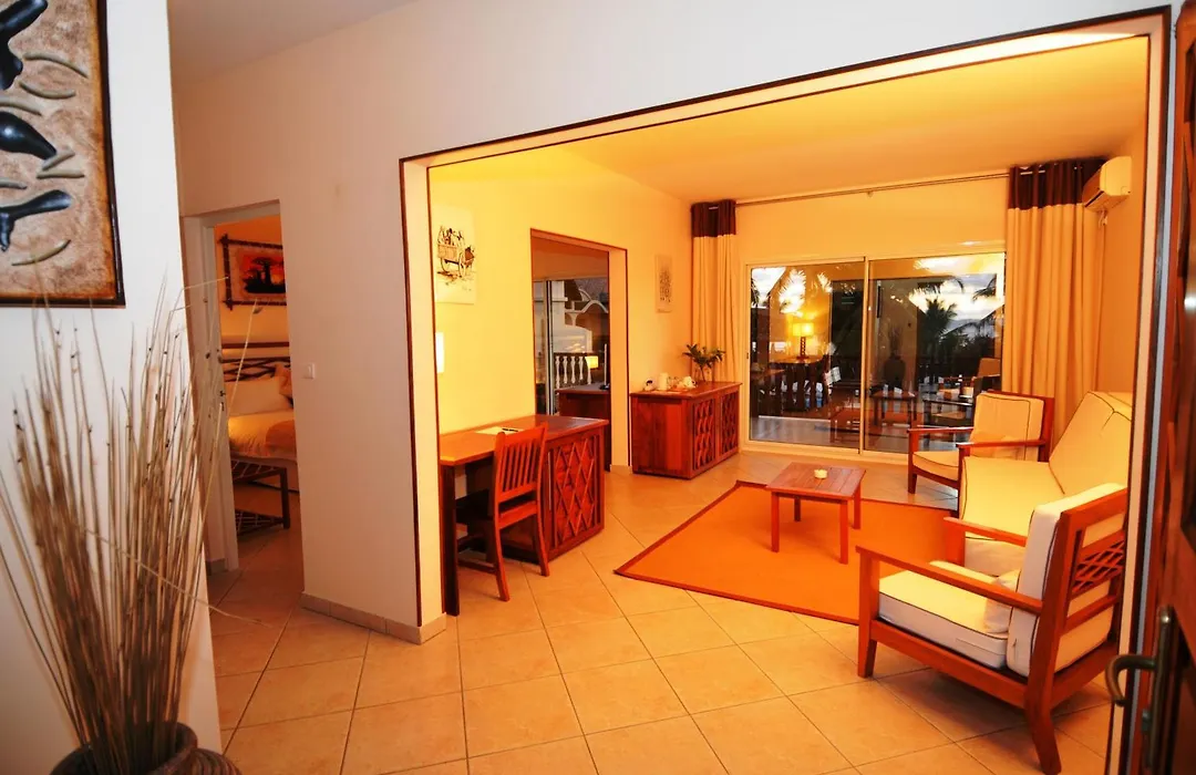Royal Beach Hotel-1