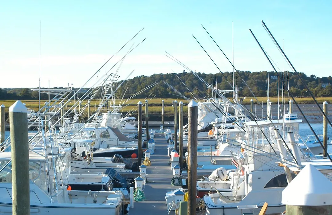 The Hotel At Cape Ann Marina-1