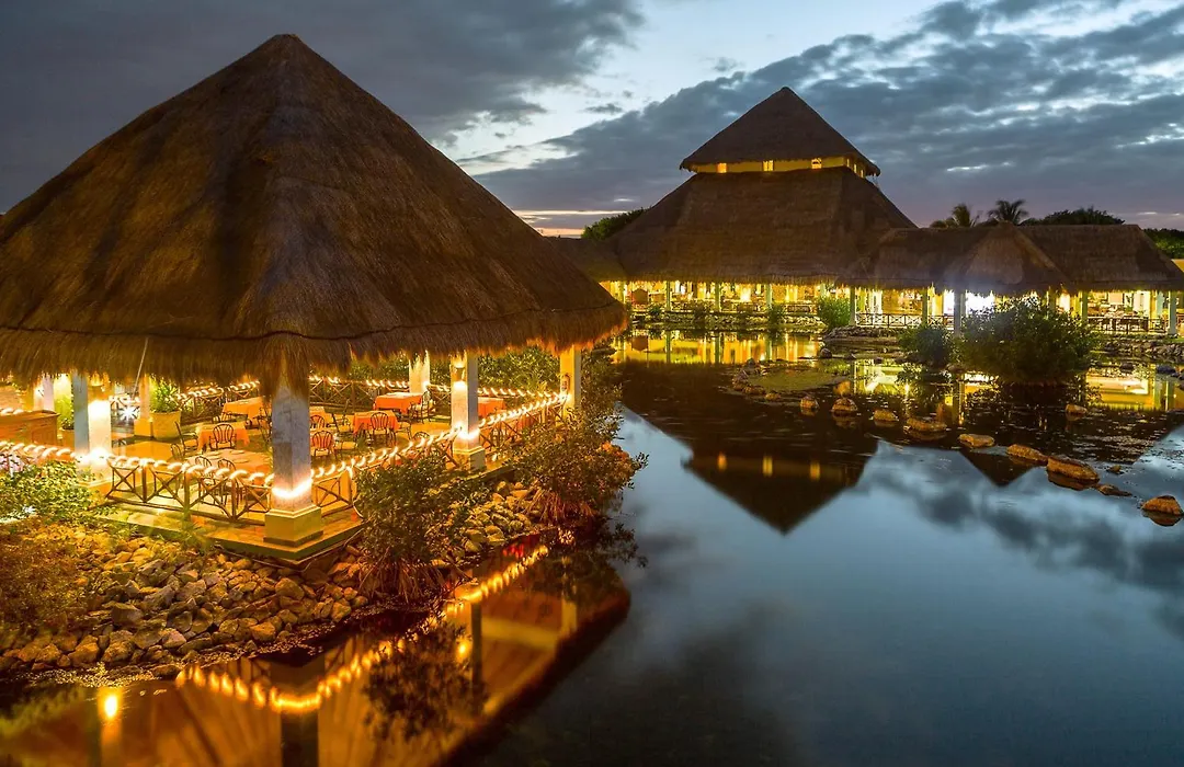 Grand Palladium Select White Sand Resort & Spa-1