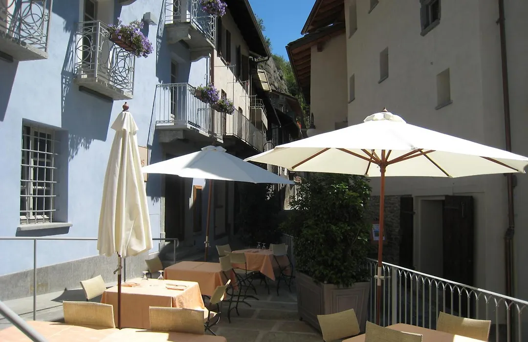 Hotel Ad Gallias-1