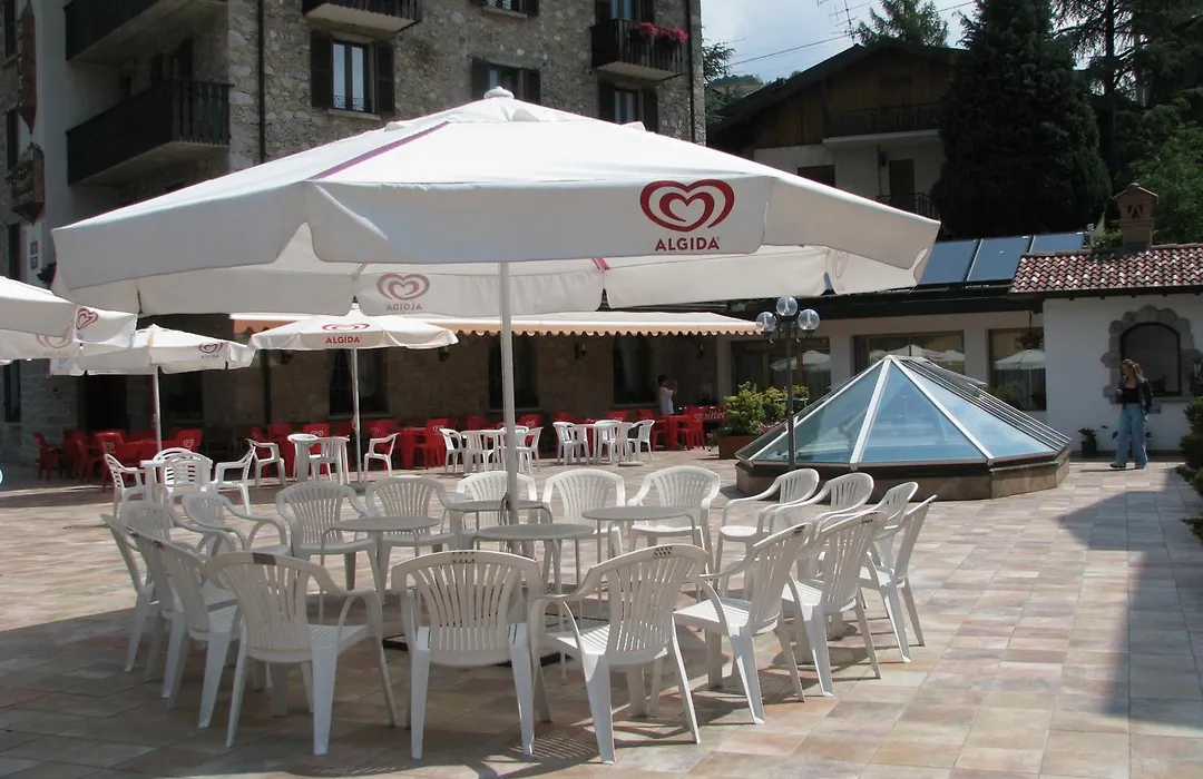 Hotel Carrara-1