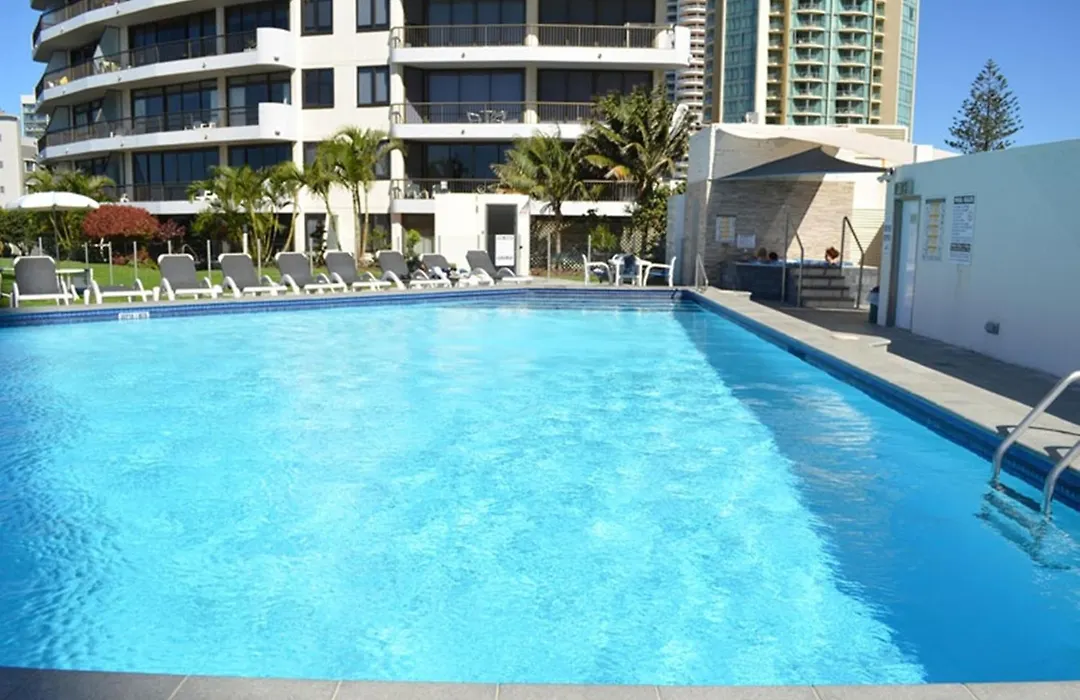 Surfers International Apartments-1
