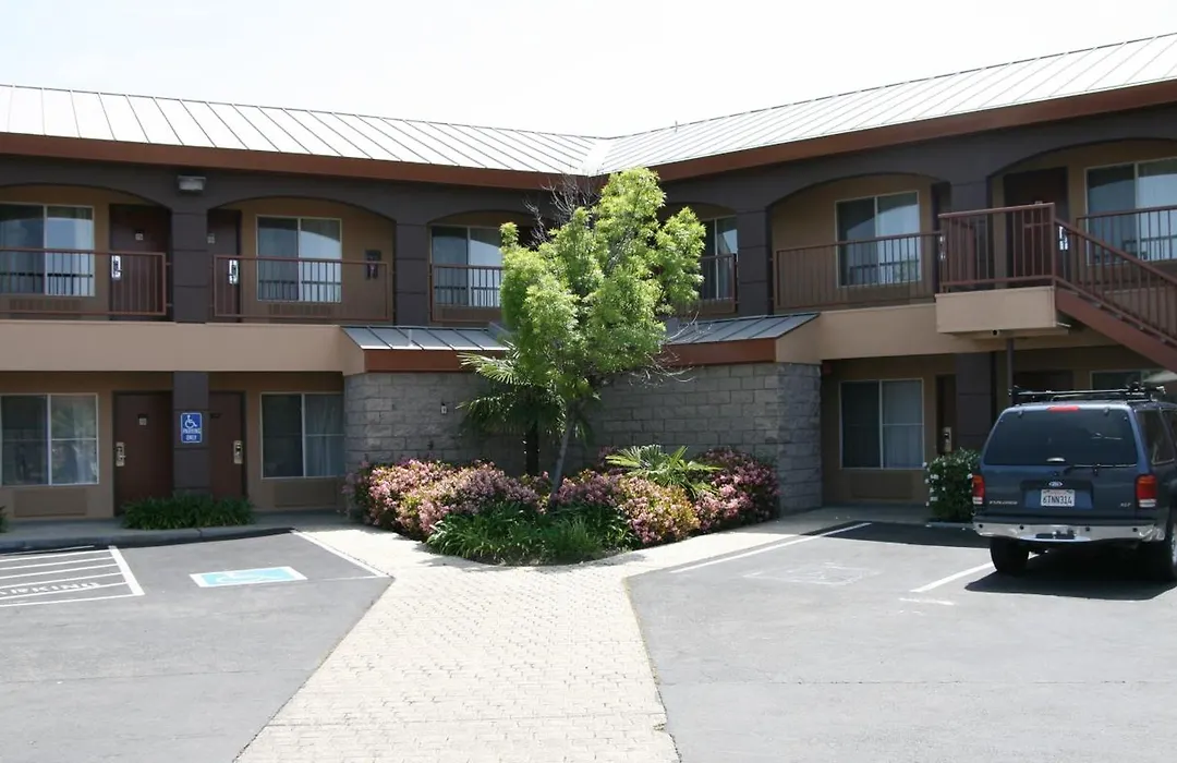 Days Inn By Wyndham Rocklin/Sacramento-1