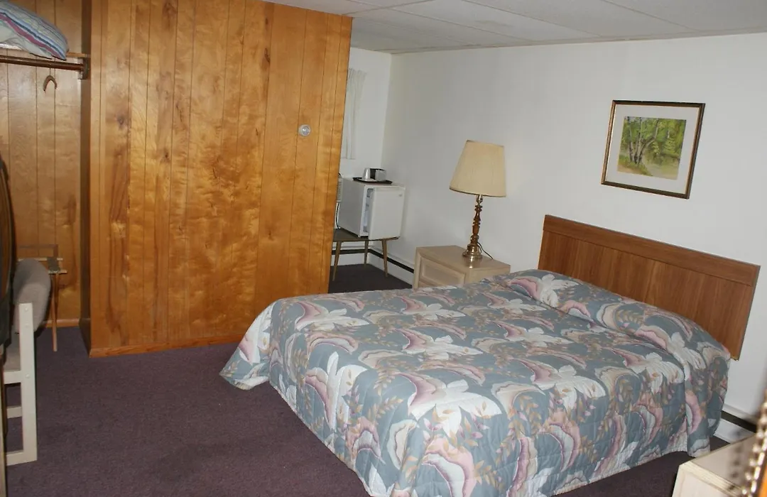 Northern Peaks Motor Inn-1