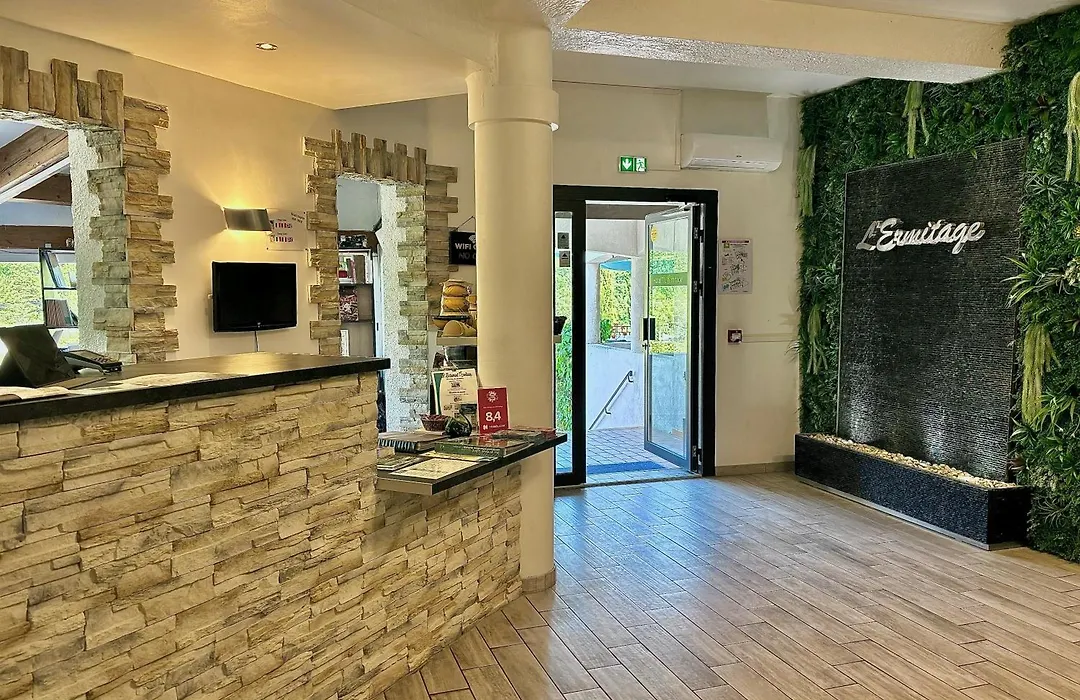 Hôtel Spa L'Ermitage-1