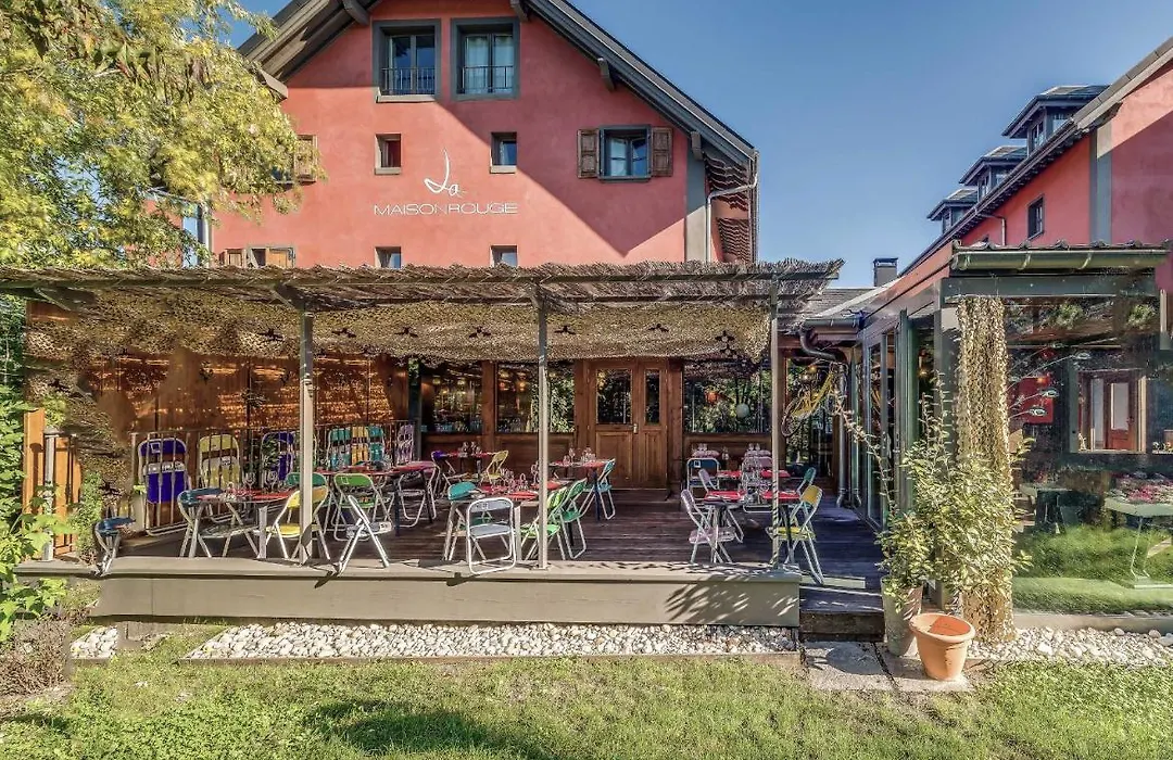 La maison rouge 3*-1