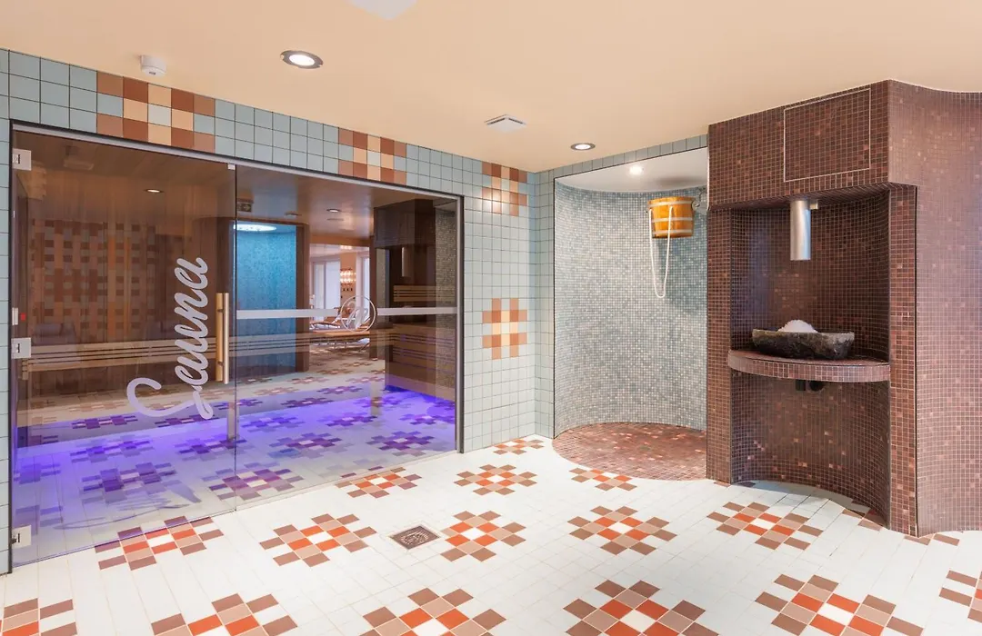 Aiden By Best Western Clermont-Ferrand - Le Magnetic Hotel & Spa-1