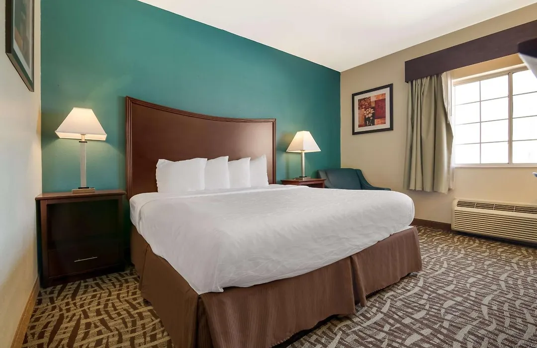 Surestay Plus Hotel By Best Western Topeka-1