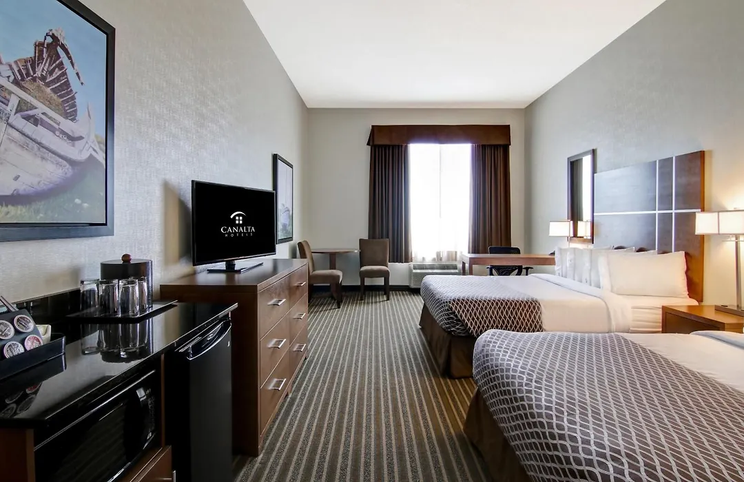 Canalta Hotel Martensville-1