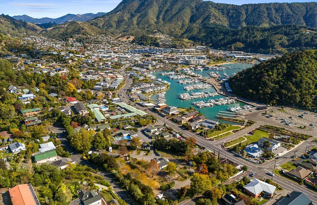 Tasman Holiday Parks Picton-1