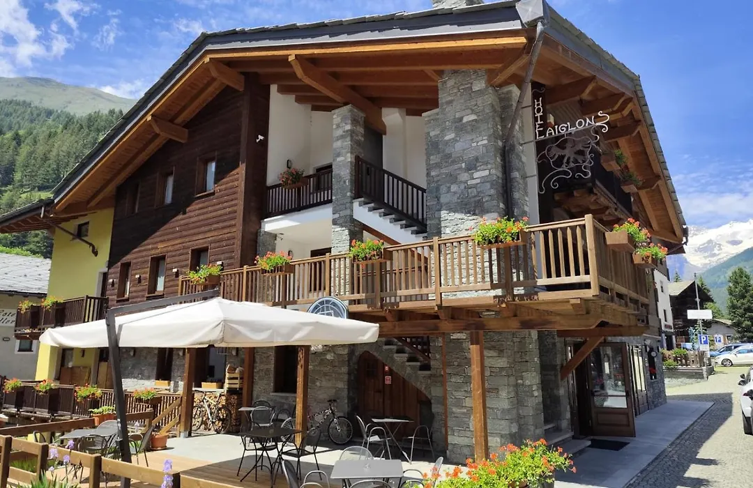 Hotel L' Aiglon-1