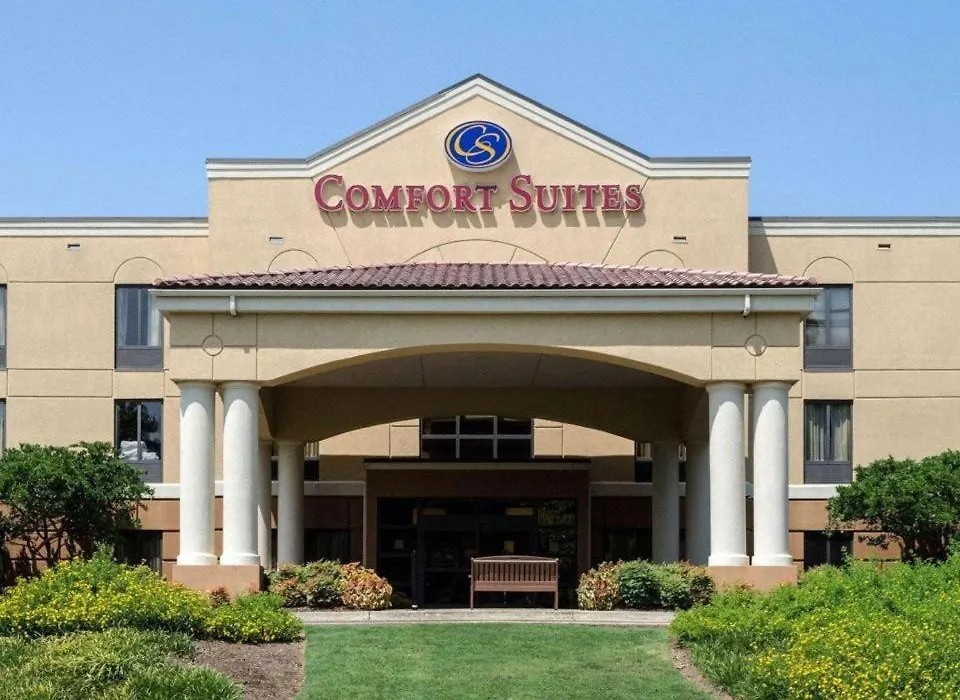 Comfort Suites-1