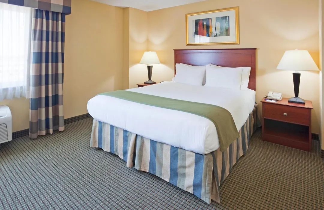 Holiday Inn Express Hotel & Suites-St. Paul By Ihg-1