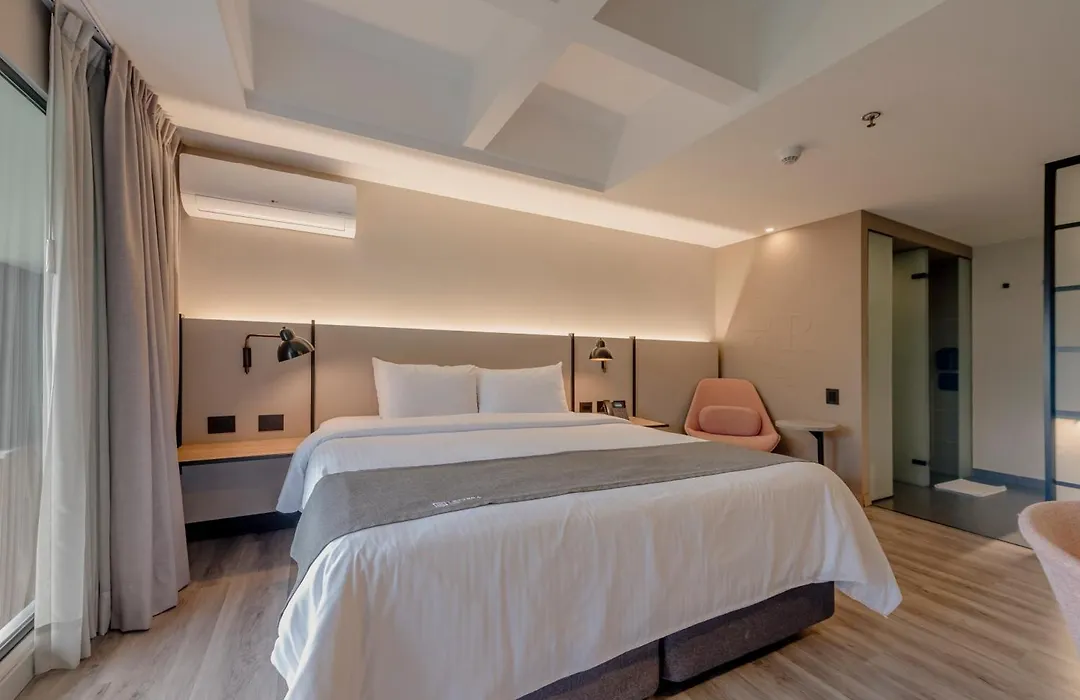 Lettera Hotel-1