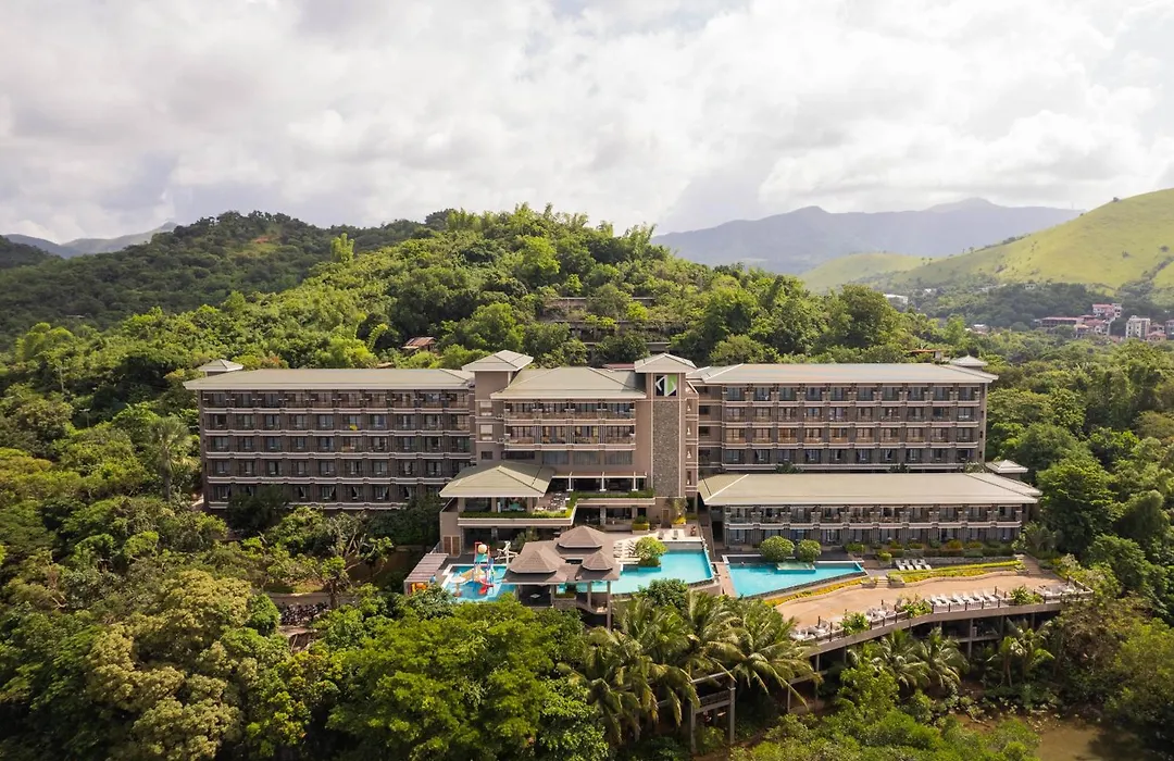 Zuri Resort-1